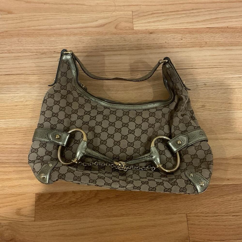 GUCCI Vintage Monogram GG Horsebit Chain Metallic Hobo Bag - Picture 3 of 11